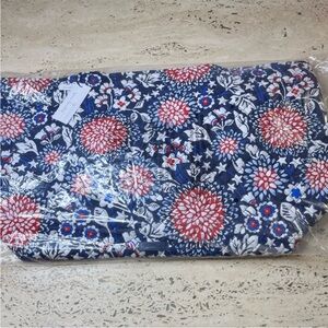 Vera Bradley Iconic Grand Tote NWT “Red, White, & Blossoms” FANTASTIC
